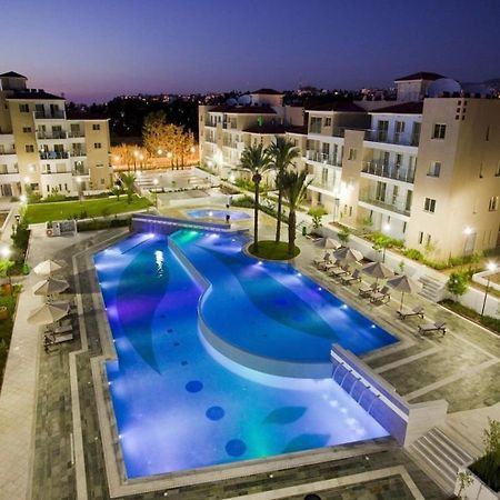 Elysia Park Ameliya 202 Apartment Paphos Exterior photo